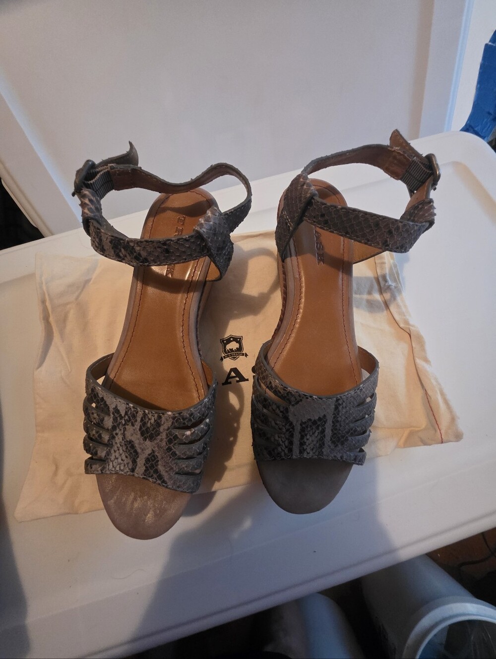 H. S. Trask Women's Gray Snake-Print Ankle Strap Sandals Size 9.5